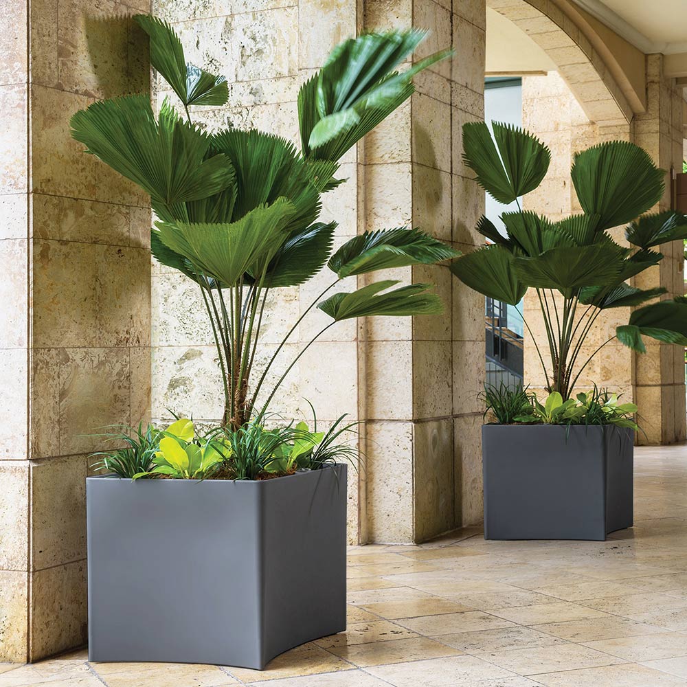 Crescent Garden Pinch Planter - Image 3