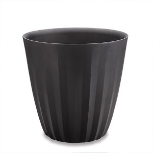 Crescent Garden Pleat Modern Planter in Caviar Black